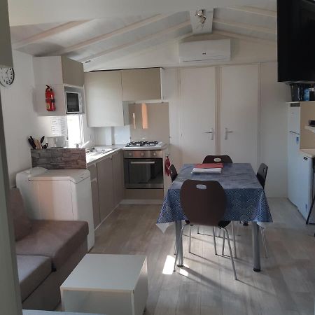 Les Mobiles Homes De La Palmyre 레 마트 외부 사진